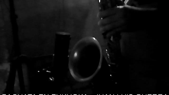 BACHATA EN FUKUOKA TENOR SAX.avi смотреть онлайн