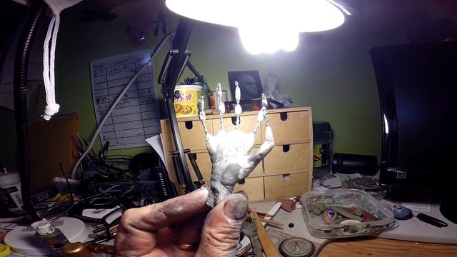 SCULPTING A HAND MAGIC SCULPT