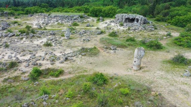 Побити камъни - Planted Stones / The Sone Desert - Bulgaria by Drone смотреть онлайн