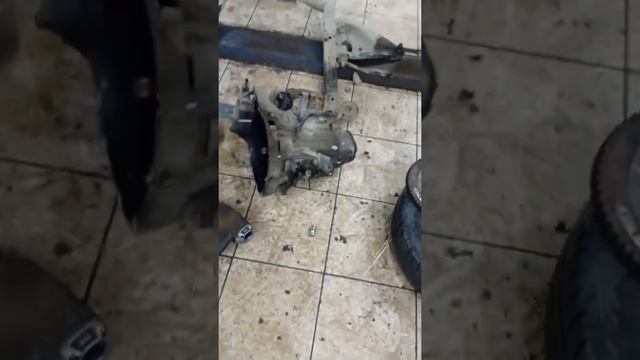 Замена сцепления Рено Логан смотреть онлайн