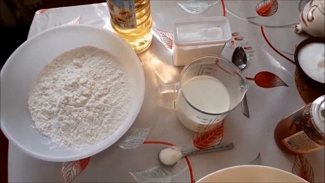Рукодельный влог 4 . Вяжем, красим трубочки из бумажной лозы, жарим пирожки. Рукодельные покупки. смотреть онлайн