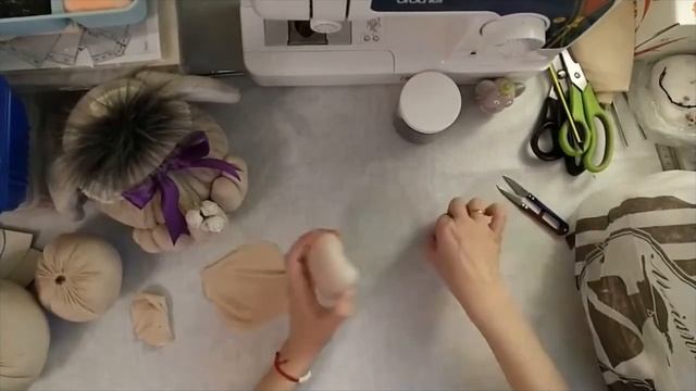 Как сшить игрушку своими руками. Зайка "Пухляш" МК Часть 2 смотреть онлайн