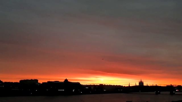 Timelapse, закат 30 минут за 30 секунд, 28 июня 2021 смотреть онлайн