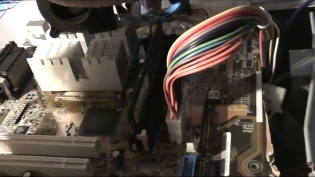 HP Pavilion Pentium 3 Motherboard Power Up 10 Years Off Line (P3 PC Project) смотреть онлайн