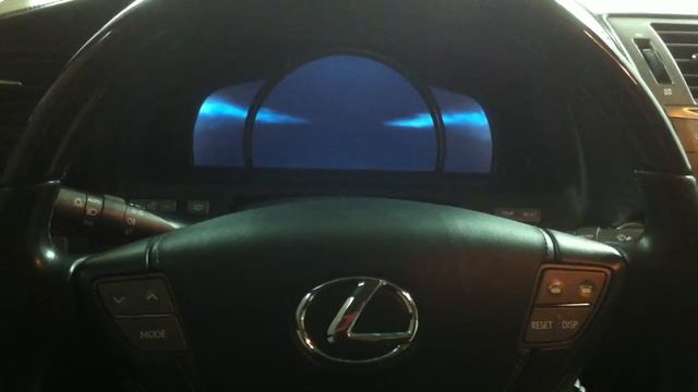 Видео обзор LEXUS LS600 HL