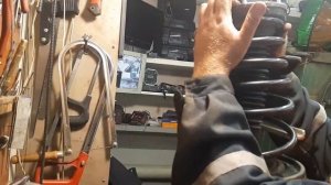 Замена задних стоек Toyota Camry ASV50