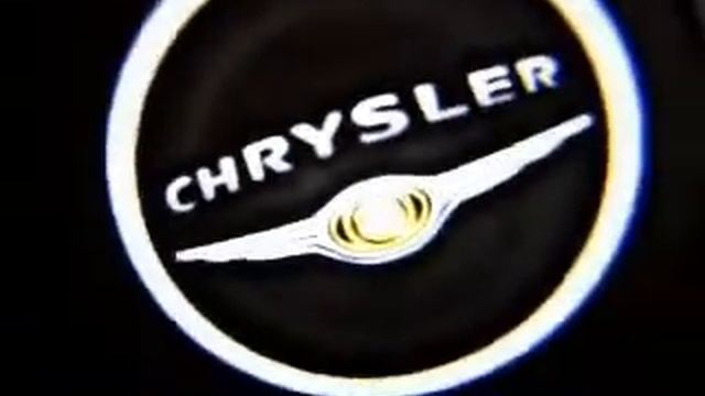 Лазерная проекция логотипа Крайслер смотреть онлайн