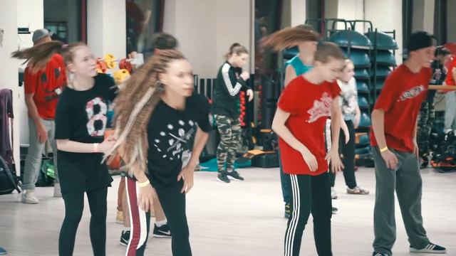 Атажан. Мастер-класс в Красноярске. Evolvers Dance School смотреть онлайн