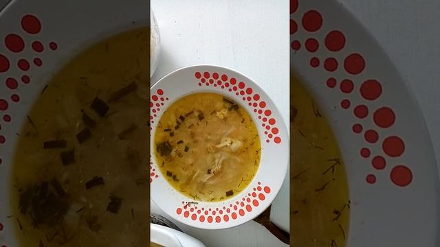лапша с курицей и =ёжики= мясные с картофельным пюре.