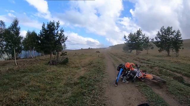 Гуамка. Эндуро Краснодар. Последние деньки , а там и снег. 2019 смотреть онлайн