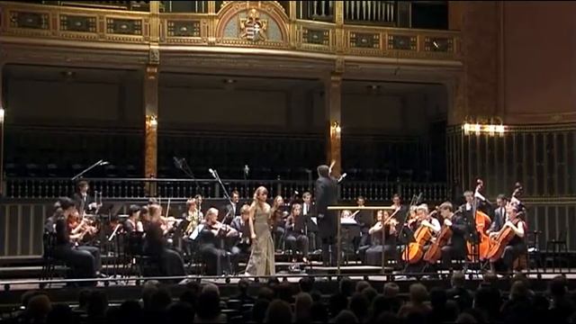 Beethoven: Violin Concerto, Op.61 II.-III. (Eszter Osztrosits) смотреть онлайн