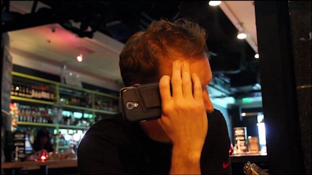 The Road Behind Suzie Wong смотреть онлайн