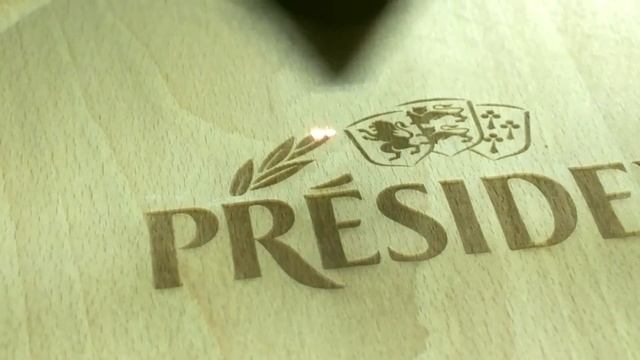 Лазерная гравировка на дереве
