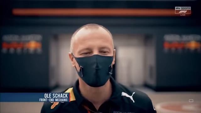 Red Bull F1 mechanics complete a 90 minute repair in 15 minutes on the grid, with 28 seconds to spa смотреть онлайн