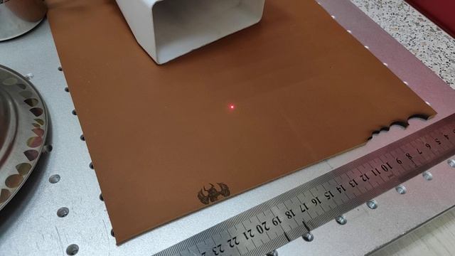 Почему Нельзя пихать везде фото гравировку на Лазерных станках. смотреть онлайн