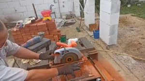 Сделал сам станок для резки кирпича,с подачей воды.Смотрим друзья и подписывайтесь на канал))