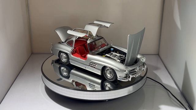 Mercedes 300 SL  Schuco Diecast Model Review