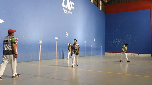 BOLA DURA Victor Mtz. y Julio Valverde VS Daniel Zurdo y Armando ecoloquito, score 10-25 V-437 смотреть онлайн