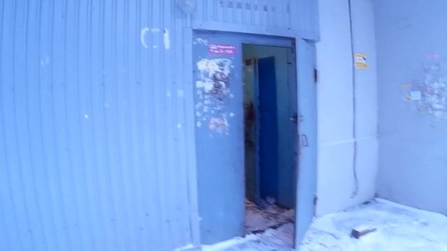 VLOG: | УЕХАЛ | В | ДРУГОЙ | ГОРОД | ШКОЛЬНИК | УКРАЛ | СИГАРЕТЫ | И | КУРИТ | . смотреть онлайн