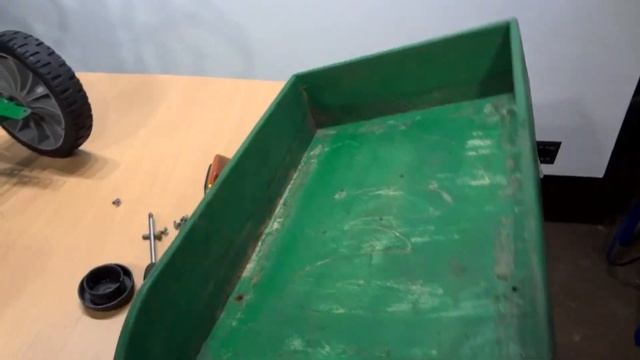 Детская машинка из шуруповерта своими руками смотреть онлайн