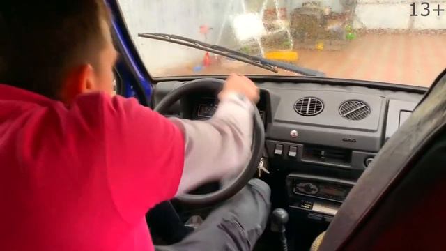 Mr. Joe Stopped to Pour Engine Oil into BROKEN Mitsubishi Lancer 10 - 13+ смотреть онлайн