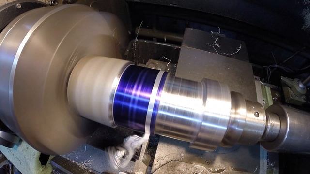 Залипательная токарка (новогодний видос чтобы тупить) смотреть онлайн