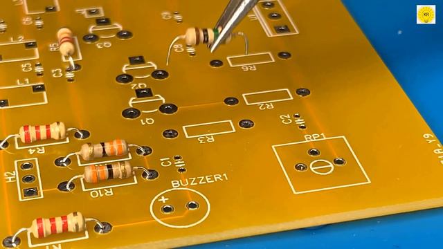 how to make fm transmitter - Super Simple FM Transmitter смотреть онлайн