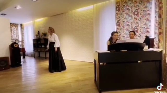 "Illusion of the answer" composer Vera Petrova смотреть онлайн