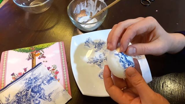 Красивые яйца на пасху. Декупаж яйца.