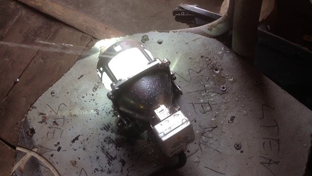 Краш тест ксеноновой лампы d1s смотреть онлайн