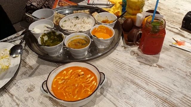 ГДЕ ПОЕСТЬ В ЦЕНТРЕ МОСКВЫ??!! ИНДИЙСКИЙ РЕСТОРАН! смотреть онлайн