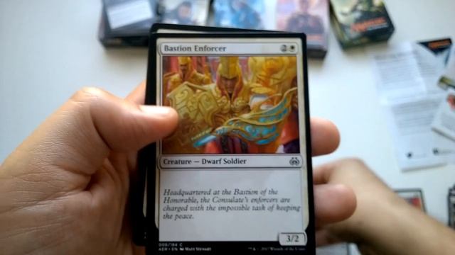 Unboxing Magic 2017 Welcome Decks | Crack-a-Pack смотреть онлайн