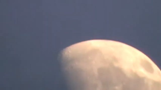 Panasonic SDR-S26 Zoom the Moon смотреть онлайн