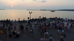 Крым. Севастополь, закат, группа «Рояль в кустах».