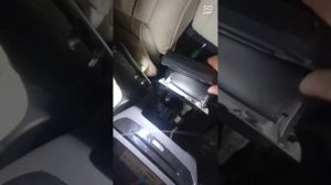 222 Мерседес,  снимаем радиатор кондиционера салона.