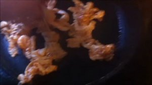 Хрустящие чипсы из куриной шкурки