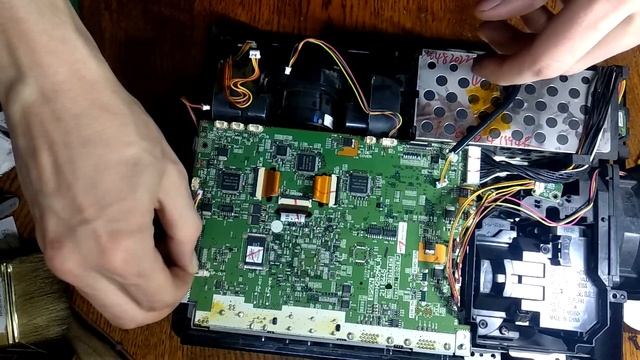 Как разобрать проектор Epson EMP-S52 смотреть онлайн