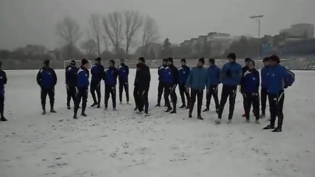 Първа тренировка 2013.1.avi смотреть онлайн