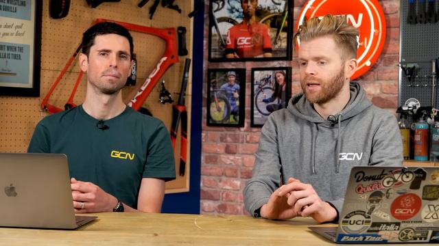Electronic Gears, TT Chainrings & BOA Cycling Shoes | GCN Tech Clinic смотреть онлайн