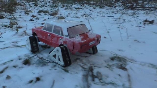 Тест драйв Жигулей на ГУСЕНИЦАХ!!! смотреть онлайн