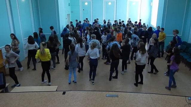 Флешмоб "От слов к делу". День знаний! (г. Саранск, вокально-хоровая студия Вэйсе) смотреть онлайн