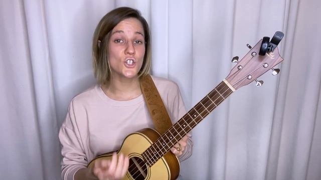 How To Tune A Baritone Ukulele (DGBE) // Tutorial for Beginners! смотреть онлайн