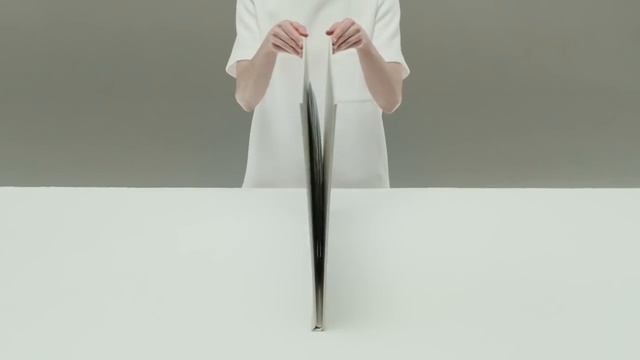 Tauba Auerbach: [2, 3]