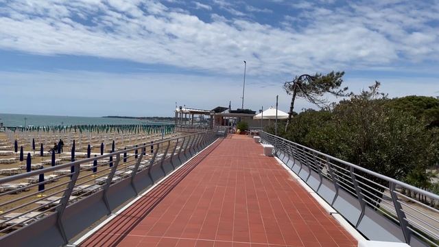 Lignano Sabbiadoro Beach, Italy - 2021 4K UHD смотреть онлайн