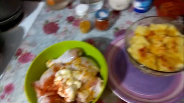 Курица с картошкой с золотистой корочкой в духовке ВКУСНЕЕ ВСЕХ! Пошагово/ Chicken with potatoes смотреть онлайн