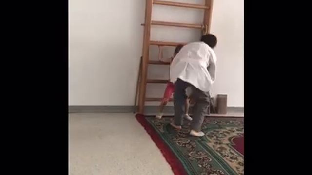ЛФК для детей, необходимое лечение либо коррекции у малышей смотреть онлайн