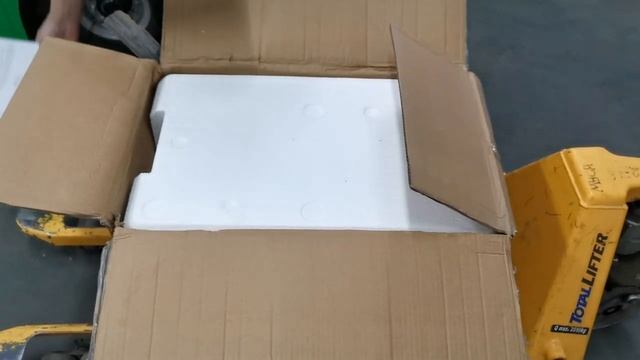 Распаковка регулируемой гантели OF 40кг. смотреть онлайн