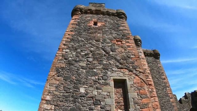 BALVAIRD CASTLE, SCOTLAND | Visiting a Late Medieval Scottish Tower House | Walking Tour смотреть онлайн