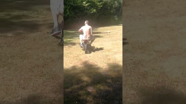 Daddy Cool crashes motorbike смотреть онлайн