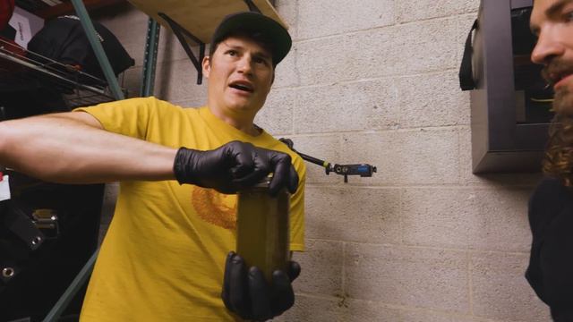 WE TEST $1 Rust Removal vs $50,000 Rust Laser смотреть онлайн